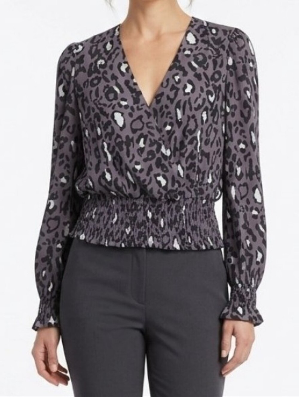 Elie Tahari Leopard Print Women's Wrap V-neck Blouse Gray Long Sleeve Sz M